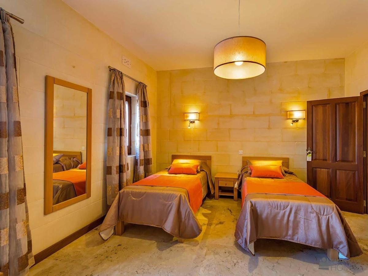 The Almonds Luxury Villa San Lawrenz Kültér fotó