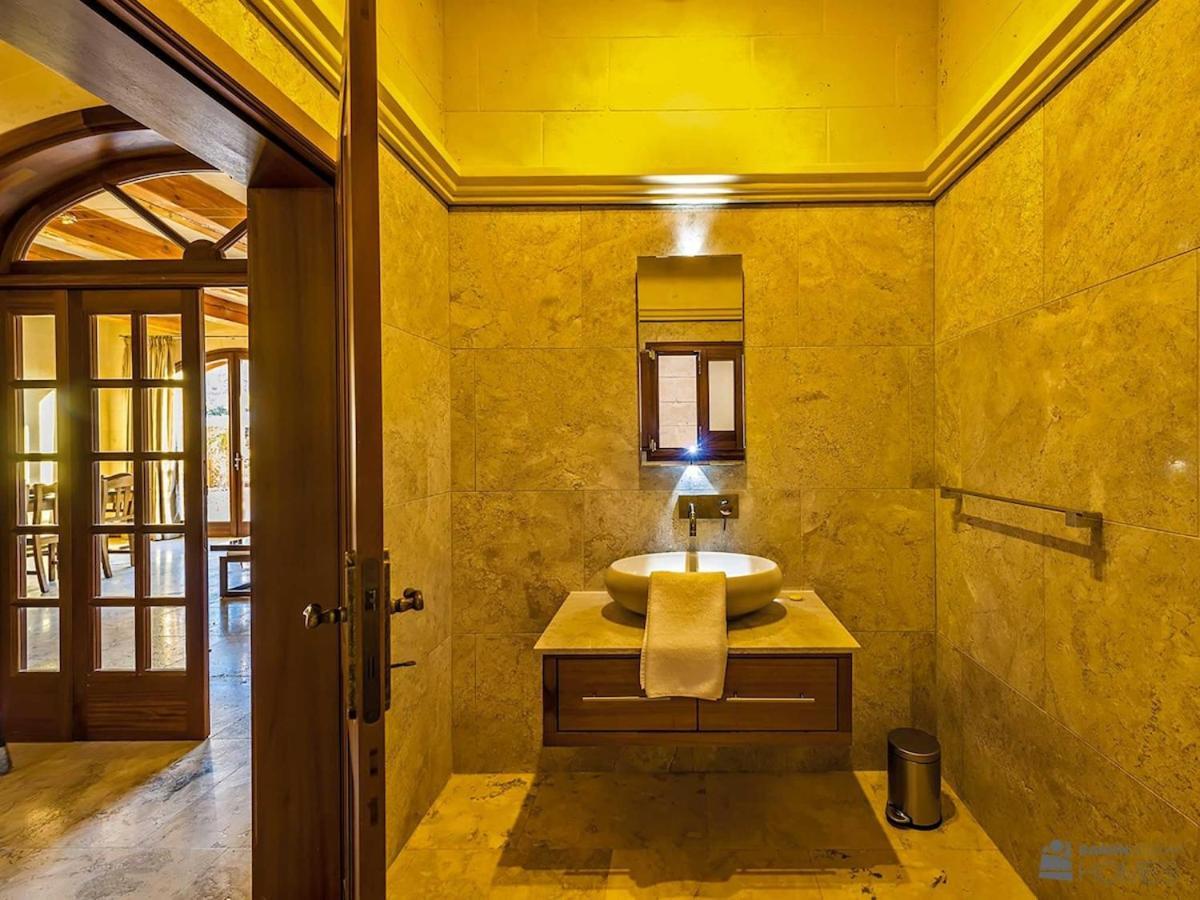 The Almonds Luxury Villa San Lawrenz Kültér fotó