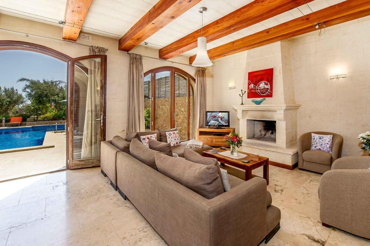 The Almonds Luxury Villa San Lawrenz Kültér fotó
