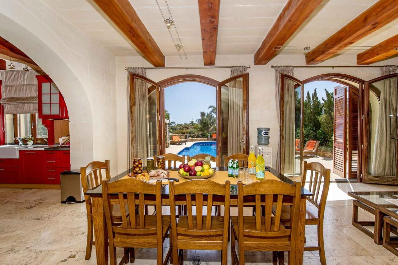The Almonds Luxury Villa San Lawrenz Kültér fotó